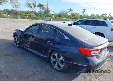 2018 Honda Accord Touring 2.0T z USA, uszkodzony, nr VIN 1HGCV2F90JA017460